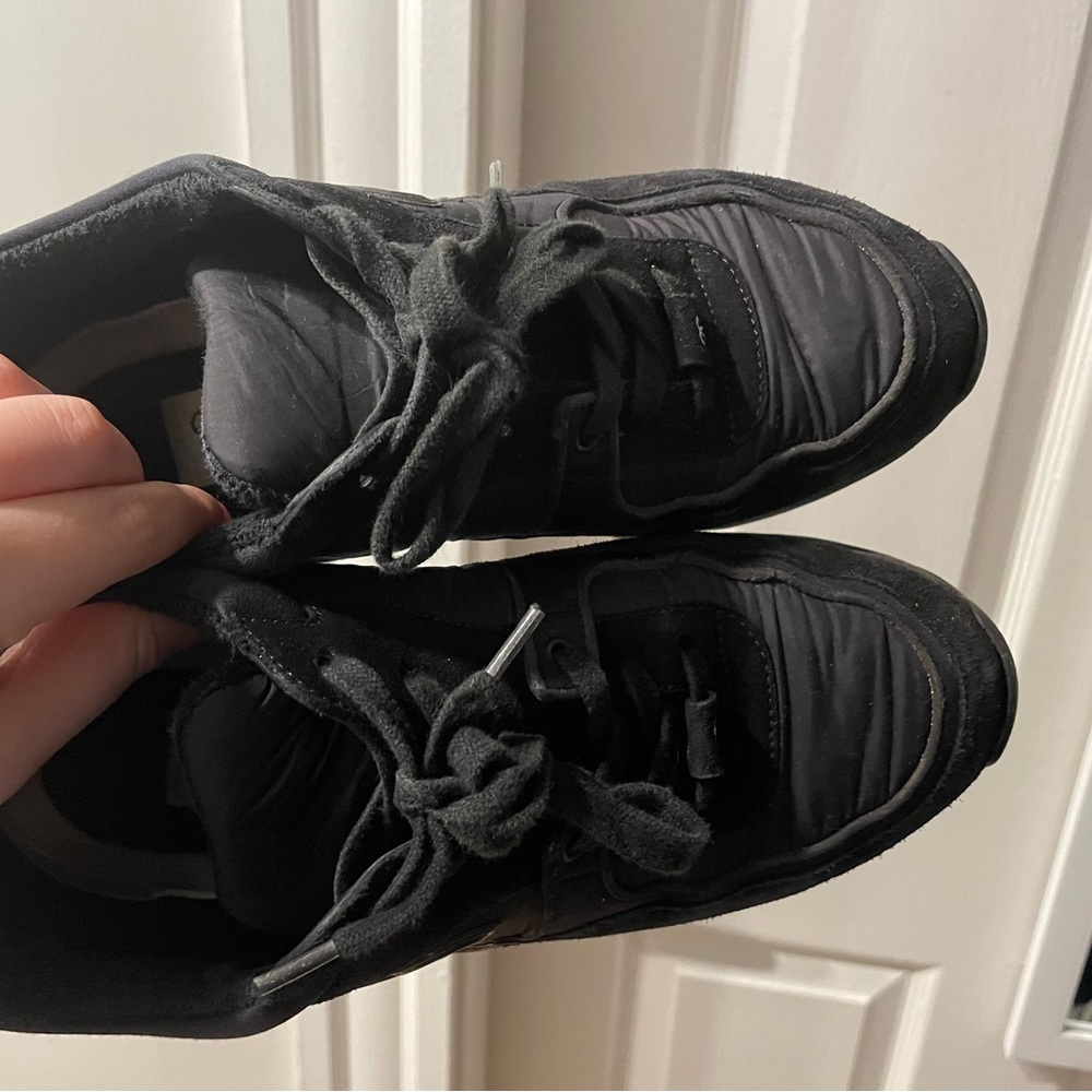 AUTHENTIC chanel sneakers black 7.5/38 good used condition